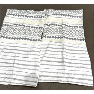 Ink+Ivy Boho Tufted Pillowcases Set of 2 White Gray Tribal Cotton NWOT